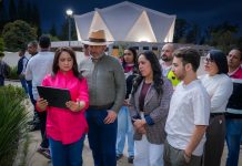 Gladyz Butanda supervisa pruebas para videomapping del Planetario de Morelia