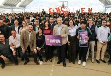 Data hará historia como primer programa de internet universal y gratuito para estudiantes: Bedolla