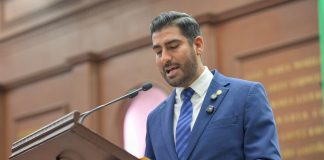 Alfonso Chávez propone ante el pleno chequeo médico anual gratuito