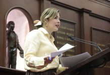 A propuesta de Brissa Arroyo se inscribirá en el Palacio Legislativo con letras doradas el nombre de Amalia Solórzano Bravo