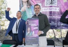 Impulsa Juan Manzo programa D4ATA Datos Gratis en el Cecytem Uruapan