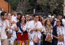 Gaby Molina, de la mano de los artesanos en Uruapan