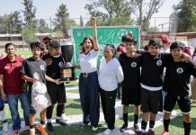 Gabriela Molina reconoce a campeones estatales del Mundialito Escolar