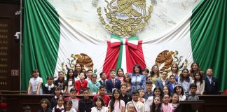 Congreso del Estado aproba reforma impulsada por Vanhe Caratachea para garantizar que la infancia tenga voz en los ayuntamientos