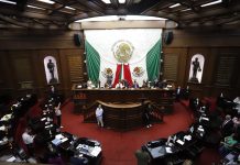 Congreso del Estado a favor de la prevención y detección oportuna de la enfermedad renal crónica