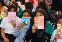 Este lunes regresan a clases más de un millón de estudiantes: Gabriela Molina