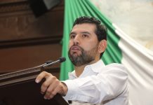 Octavio Ocampo plantea licencias parentales y sistemas de cuidados para madres trabajadoras de Michoacán
