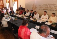 Respalda Diana Espinoza al sector mezcalero