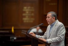 Juan Carlos Barragán celebra aprobación de reforma electoral histórica para Michoacán
