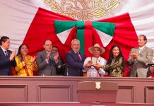 Celebra Bedolla entrega de presea a comunidades mazahuas y destaca el respeto a su autodeterminación