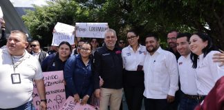 Con D4TA, docentes de prepa y universidad serán los primeros del país en recibir plan de internet gratuito: Bedolla