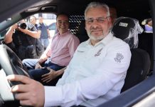Para reforzar la seguridad, entrega Bedolla nuevas patrullas a la Policía de Zamora