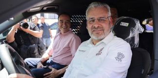 Para reforzar la seguridad, entrega Bedolla nuevas patrullas a la Policía de Zamora