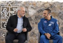 Bedolla y el astronauta José Hernández motivan a estudiantes michoacanos a soñar en grande